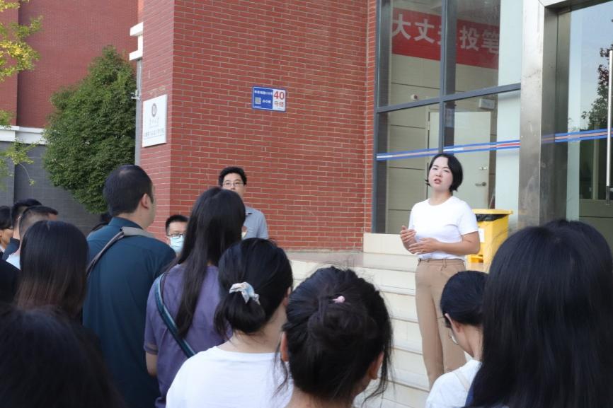 (大数据与信息工程学院 樊晓敏 报道|摄影 巫昌兴)为了解各位报道新生